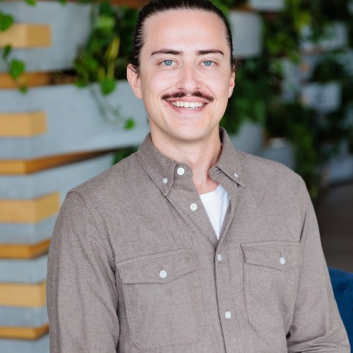 Headshot of Aaron Slater