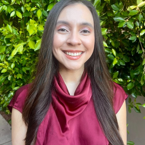 Headshot of Natalia Parraz