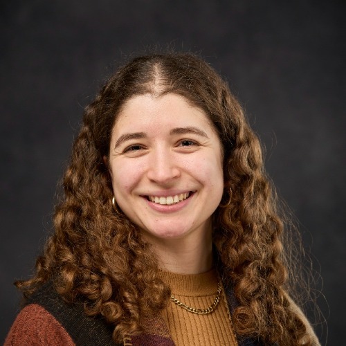 Headshot of Lydia Begag