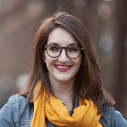 Headshot of Cara Scarnati